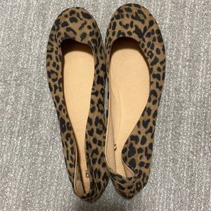 Time and Tru size 9 cheetah flats